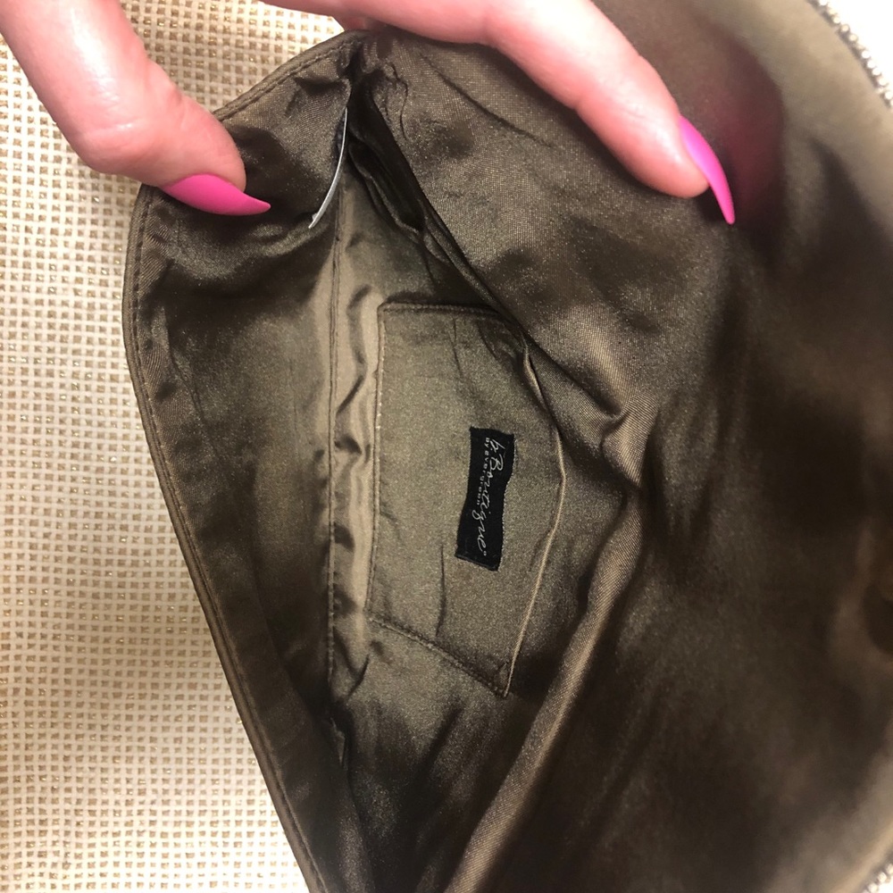 Handmade sequin Clutch - Picture 6 of 7